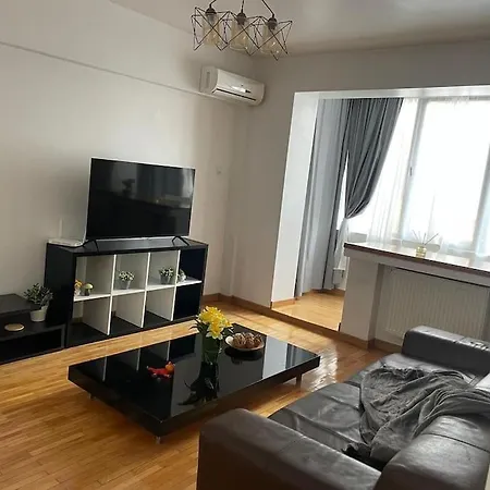 2 Bdrm Apt At Parliament Palace Bucarest Esterno foto