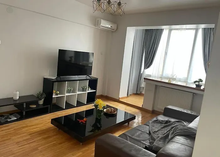 2 Bdrm Apt At Parliament Palace