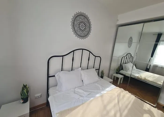 2 Bdrm Apt At Parliament Palace